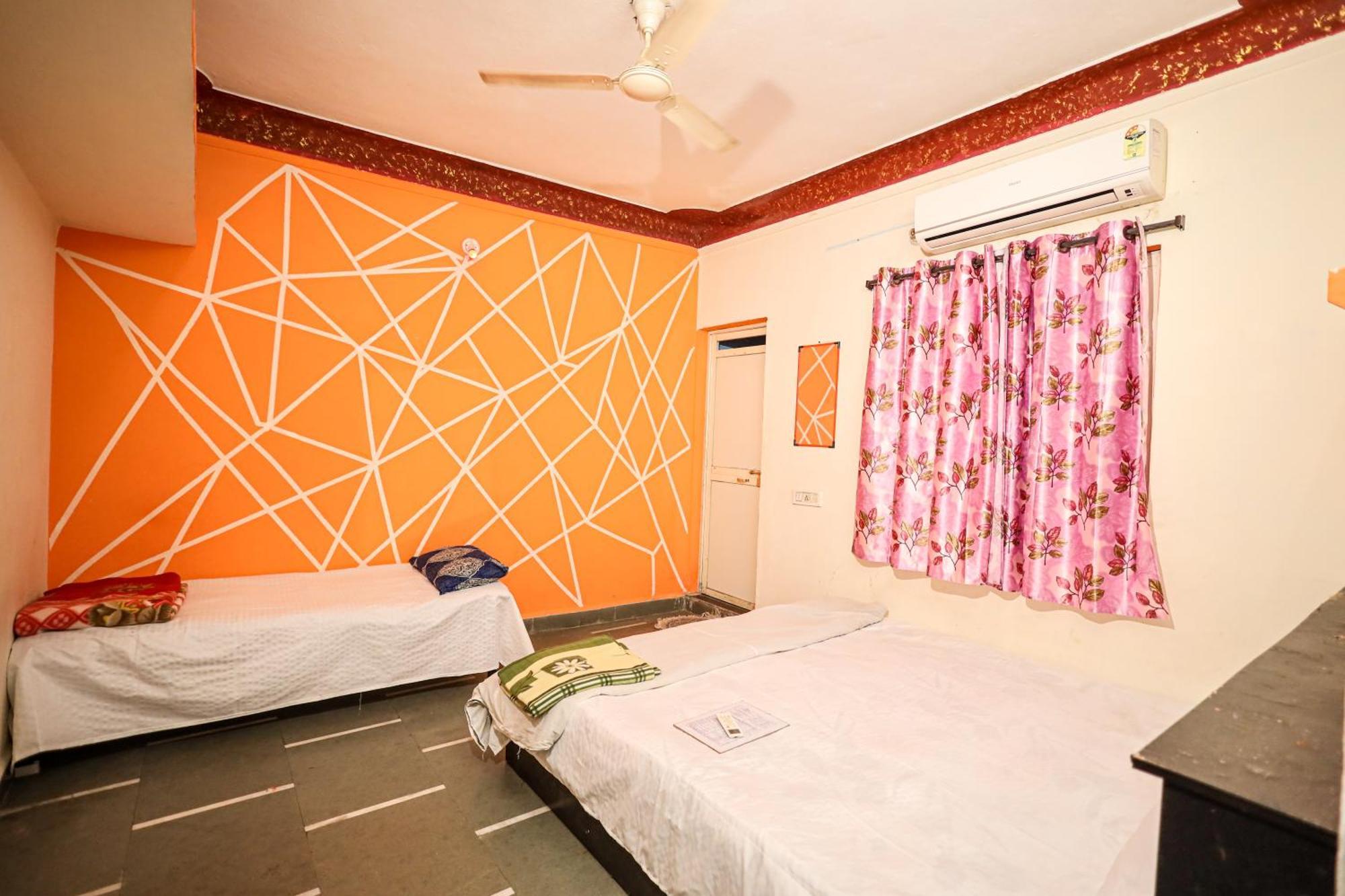Rai Guest House Ujjain Eksteriør bilde