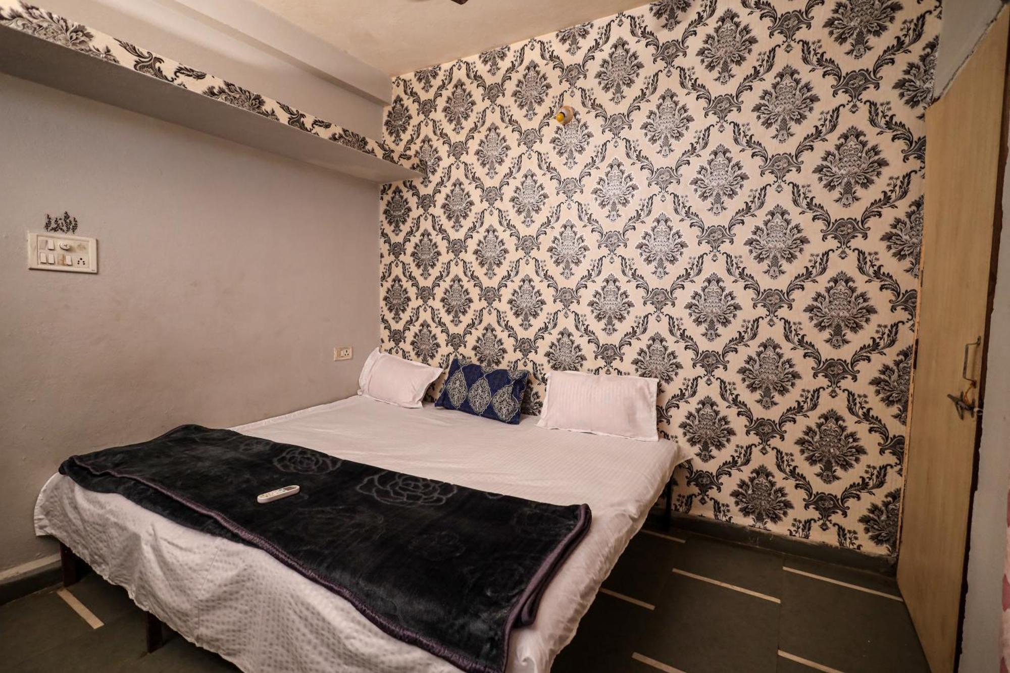 Rai Guest House Ujjain Eksteriør bilde